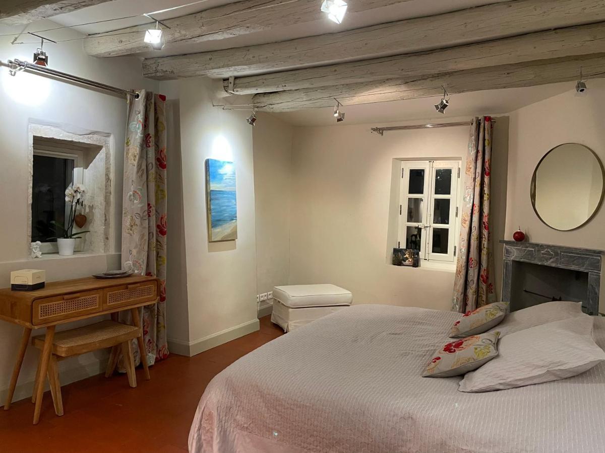 Bed and Breakfast Ermitage Notre Dame De Vacquieres Noves Exteriér fotografie