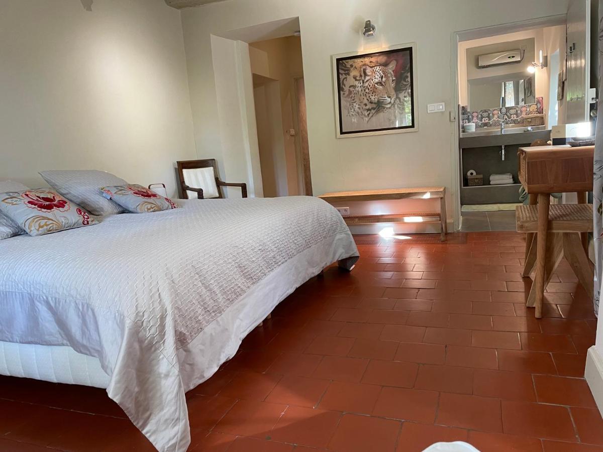 Bed and Breakfast Ermitage Notre Dame De Vacquieres Noves Exteriér fotografie