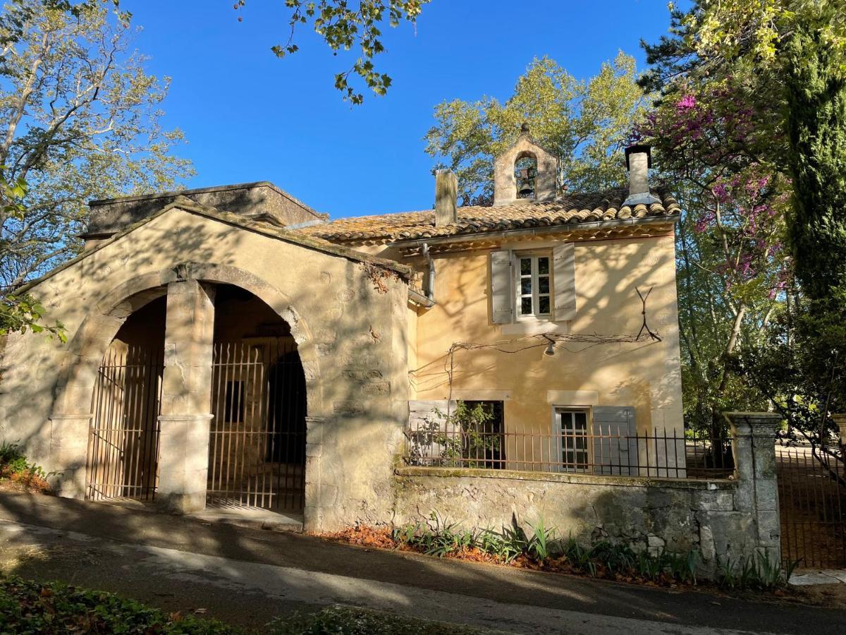 Bed and Breakfast Ermitage Notre Dame De Vacquieres Noves Exteriér fotografie